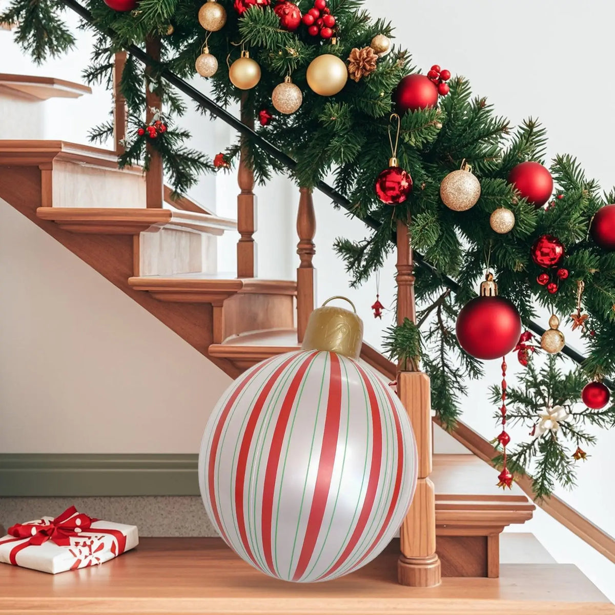 40cm Giant Inflatable Christmas Ball Ornament | PVC Xmas Décor Inflatable Christmas Ornament PLUSH