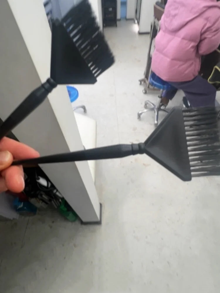 Professional Hair Dye Brush & Comb – Salon Coloring Applicator Hair Dye Brush PLUSH