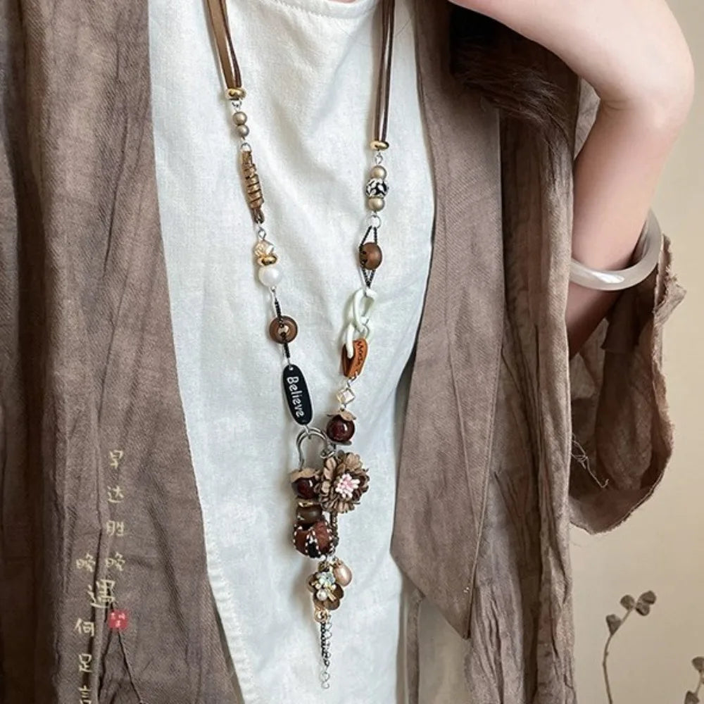 Bohemian Wood Tassel Necklace – Ethnic Floral Sweater Chain Pendant Necklace PLUSH