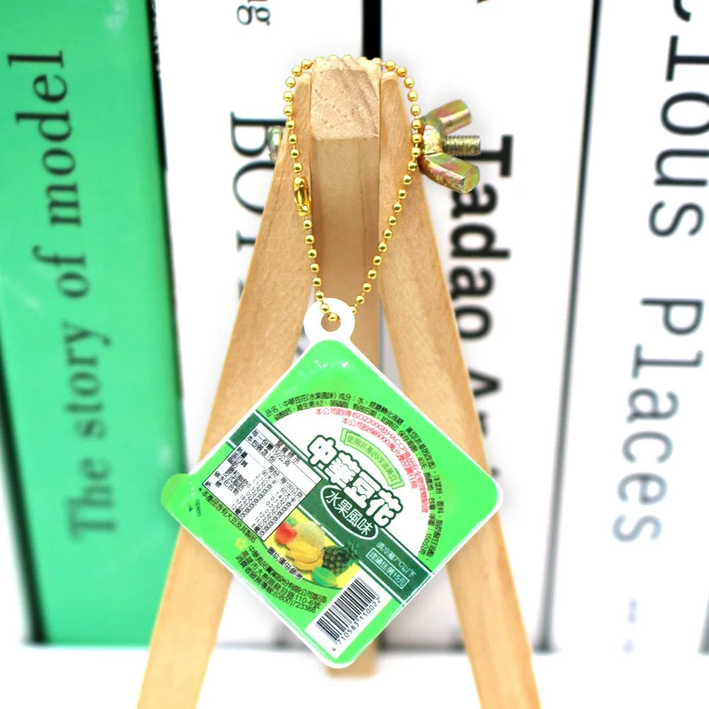 Tofu Pudding Squeeze Keychain – Slow Rebound Novelty Keyring Novelty Squeeze Keychain PLUSH