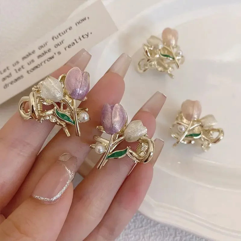 Tulip Mini Hair Claw Clip – Retro Floral Korean Hairpin Hair Claw Clip PLUSH