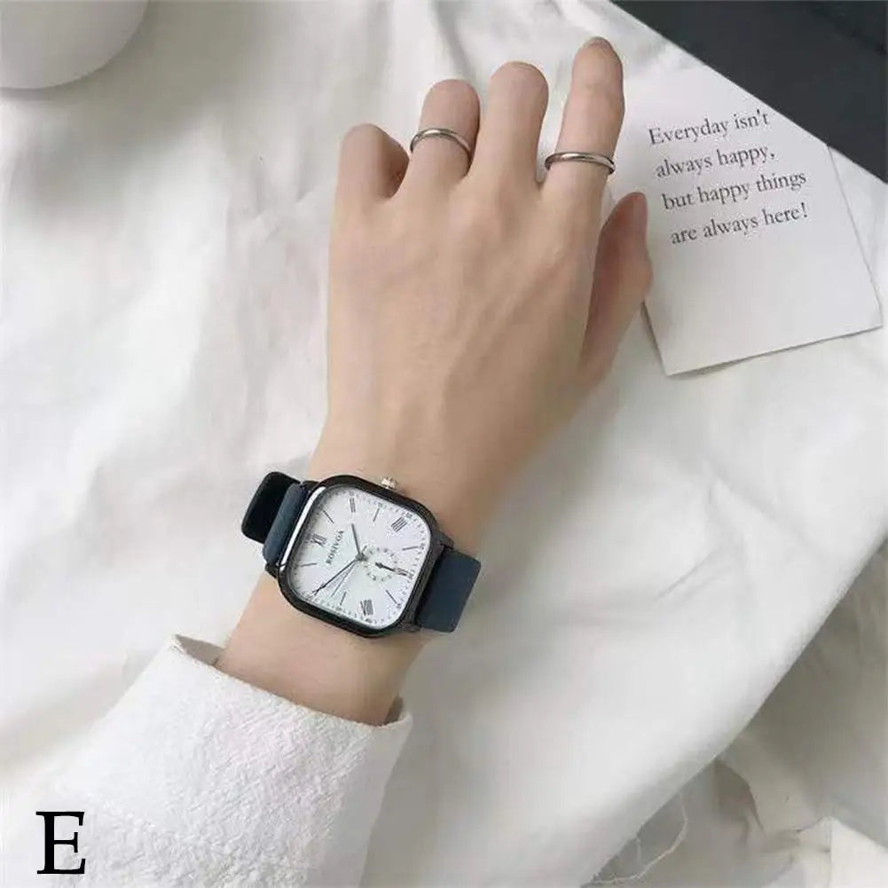 Square Dial Quartz Watch – Silicone Strap Men Women Students Quartz Wristwatch PLUSH E