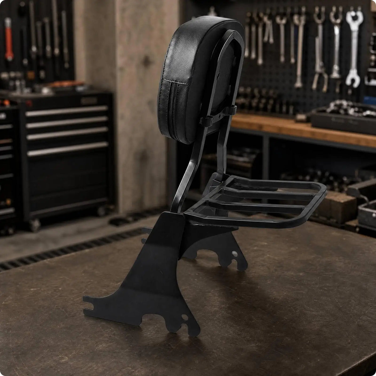 Motorcycle Luggage Rack & Padded Backrest – XL883 1200 48 72 Motorcycle Luggage Rack PLUSH
