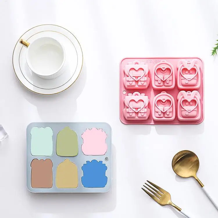 6-Cavity Backpack Silicone Mold – Candy, Chocolate & Ice Silicone Baking Mold PLUSH