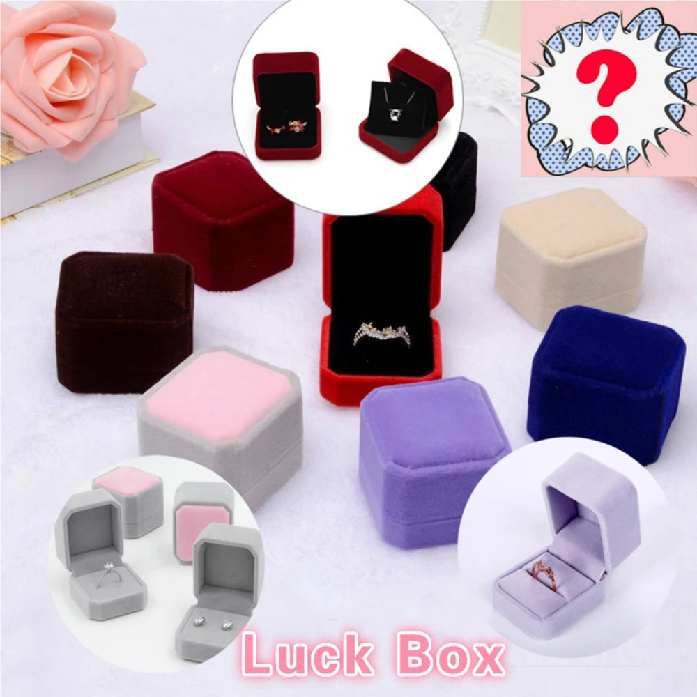 Velvet Jewelry Box – Earring & Ring Storage Display Case Jewelry Display Box PLUSH
