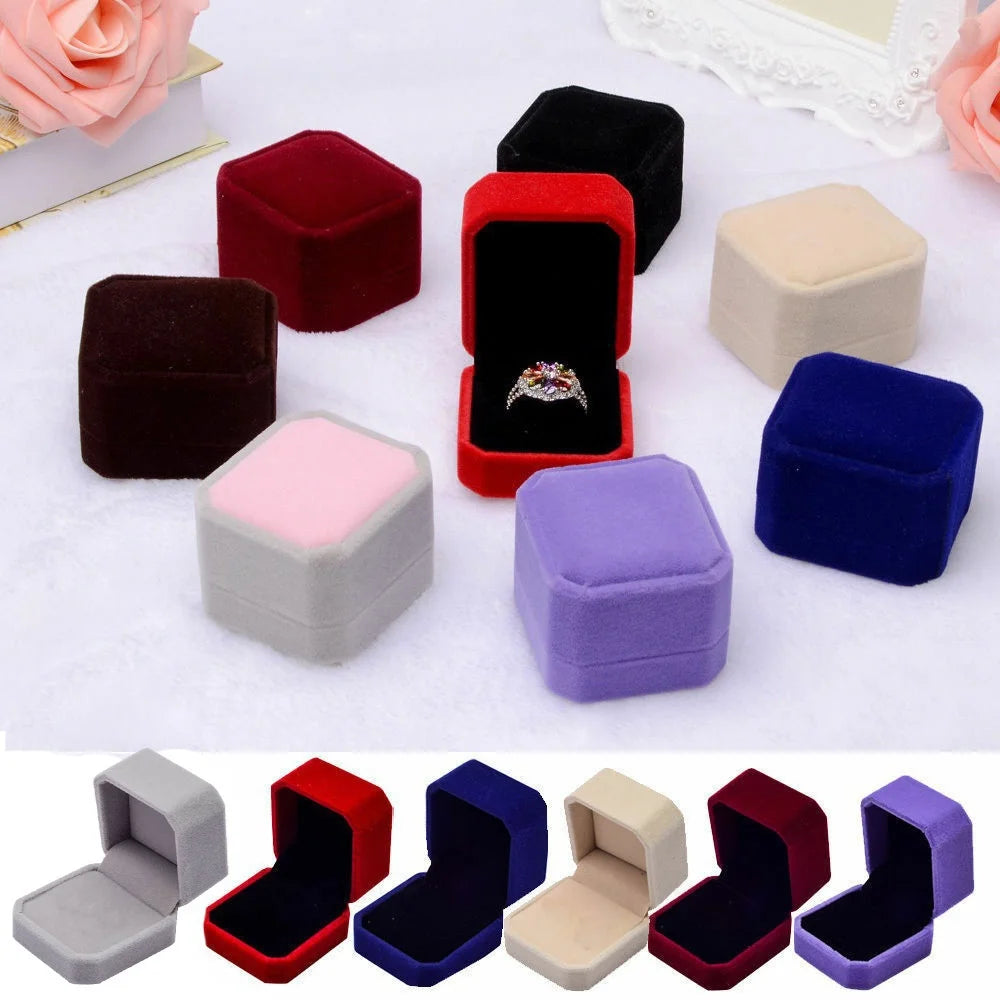 Velvet Jewelry Box – Earring & Ring Storage Display Case Jewelry Display Box PLUSH