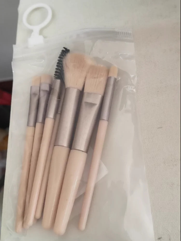 8-Piece Soft Fluffy Makeup Brush Set – Blending & Foundation Makeup Brush Set PLUSH