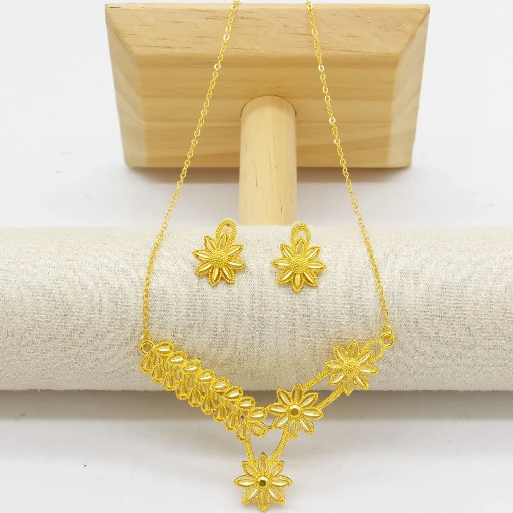 Vintage Gold Flower Jewelry Set – Necklace & Stud Earrings Jewelry Set PLUSH Style A