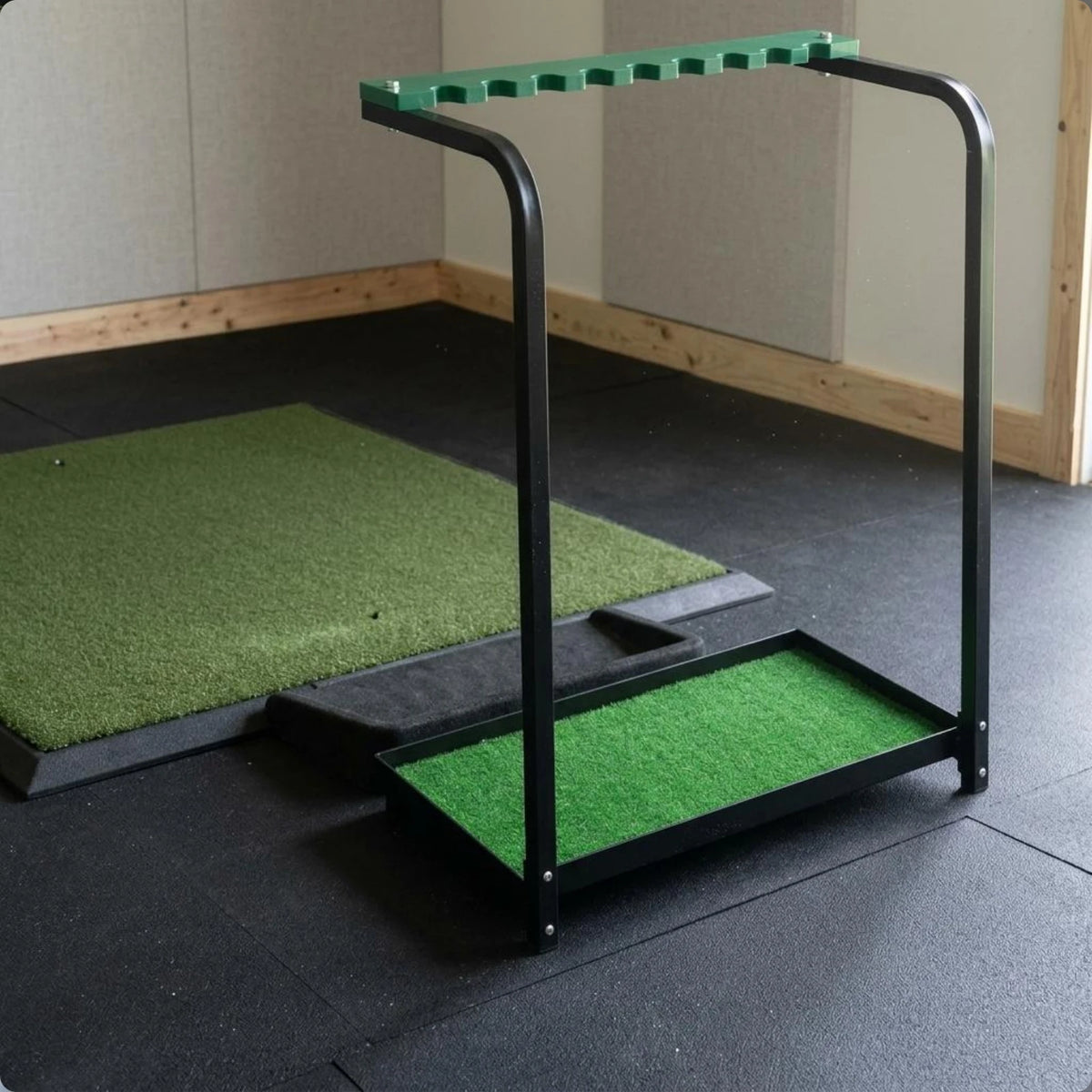 Golf Club Storage Rack – Freestanding 13-Club Shelf Golf Club Rack PLUSH