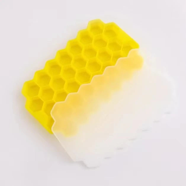 Silicone Ice Cube Tray 148 Cubes Large-Capacity BPA-Free & Lid Silicone Ice Tray PLUSH Yellow 4Pcs