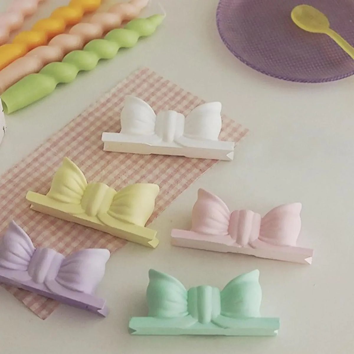 Bow Tie Plaster Candlestick Holder – 3 Colors Home Decor Candle Holder PLUSH