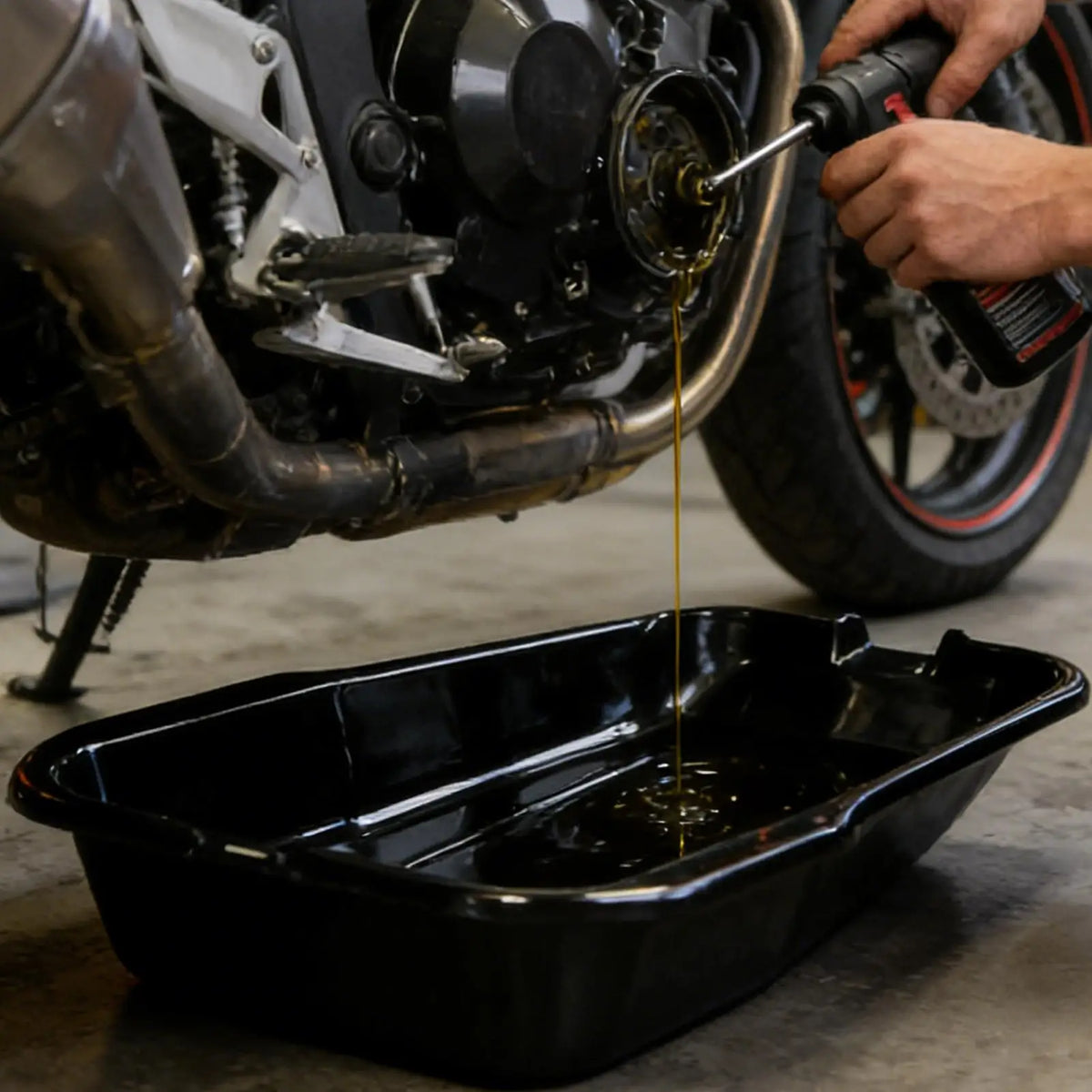 Wide-Mouth Oil Drain Pan – Automotive Fluid Container for Garage Oil Drain Pan PLUSH