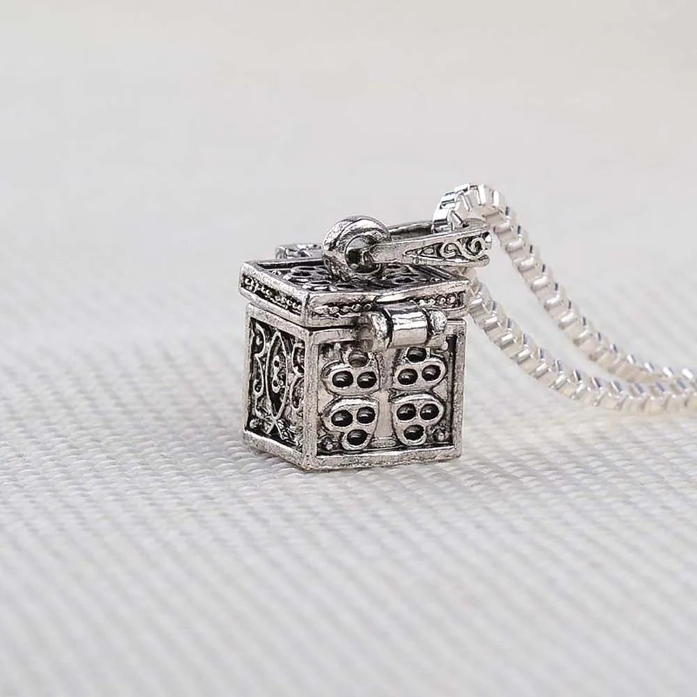 Vintage Antique Silver Keepsake Locket Pendant Necklace Keepsake Locket Necklace PLUSH