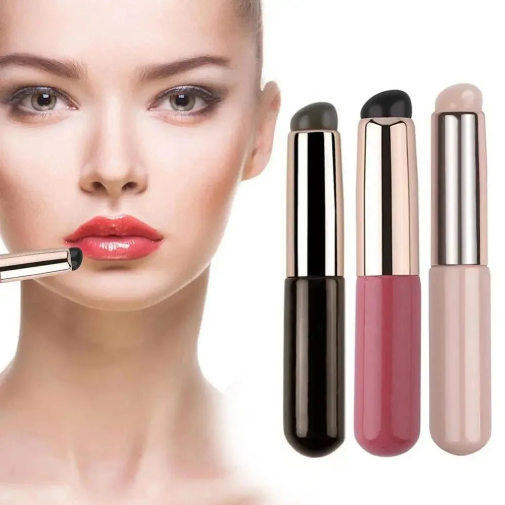 Silicone Lip Brush with Cover Cap – Round Head Makeup Tool Makeup Brush PLUSH