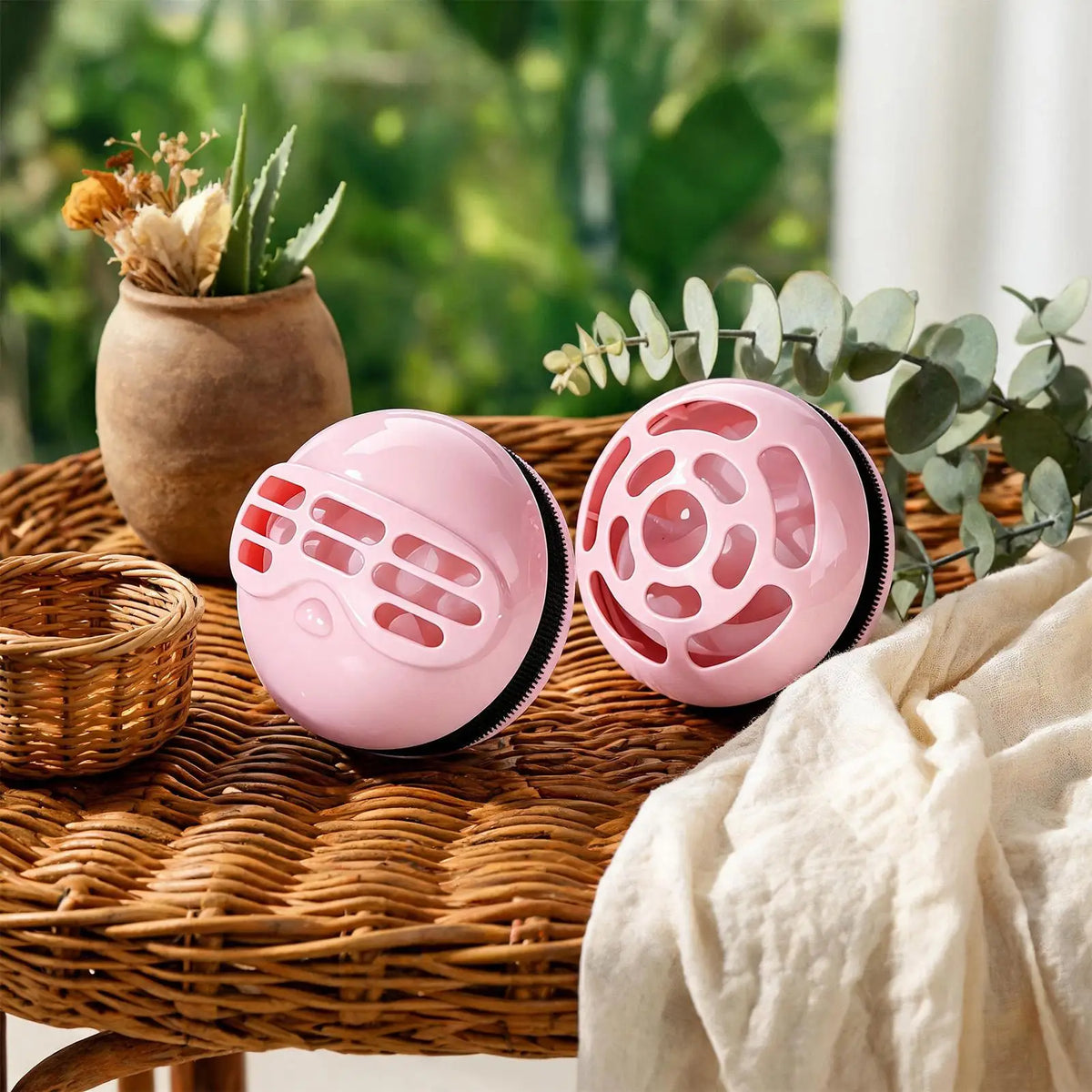 Reusable Pet Hair Removal Laundry Ball – Lint & Fur Catcher Laundry Hair Catcher PLUSH