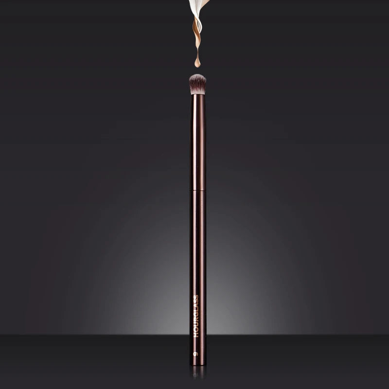 Hourglass No.9 Domed Shadow Brush – Soft Fiber Eye Blending Eye Makeup Brush PLUSH