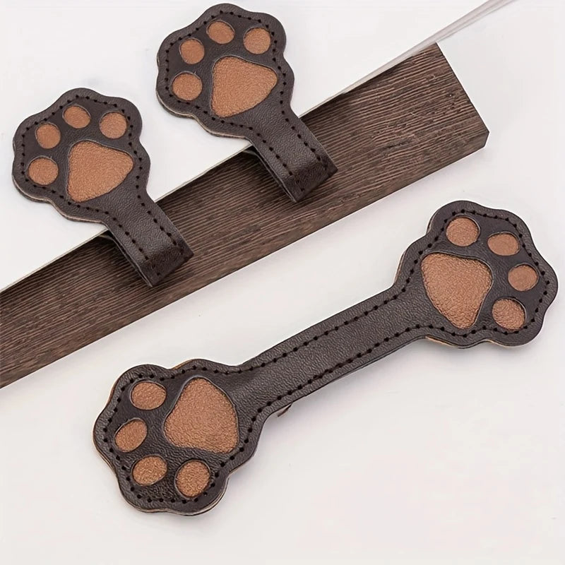 Dog Paw PU Leather Magnetic Bookmarks – Embossed Paw Design Magnetic Bookmark PLUSH