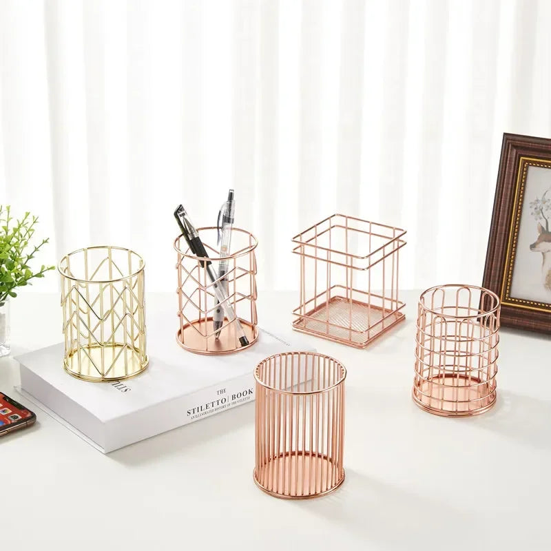 Rose Gold Makeup Brush Holder – Cylindrical Iron Storage Case Makeup Brush Organizer PLUSH