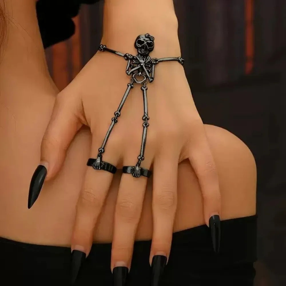 Skeleton Hand Bracelet – Alloy Skull Finger Ring Chain Fashion Bracelet PLUSH Black