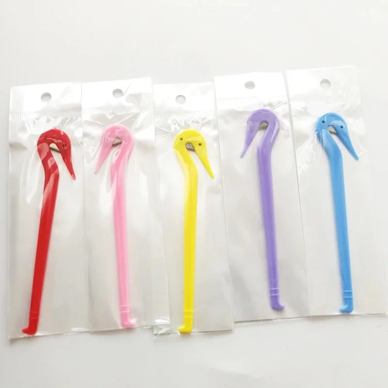 Hair Tie Rubber Band Cutter & Remover Tool – Salon Use Hair Styling Tool PLUSH