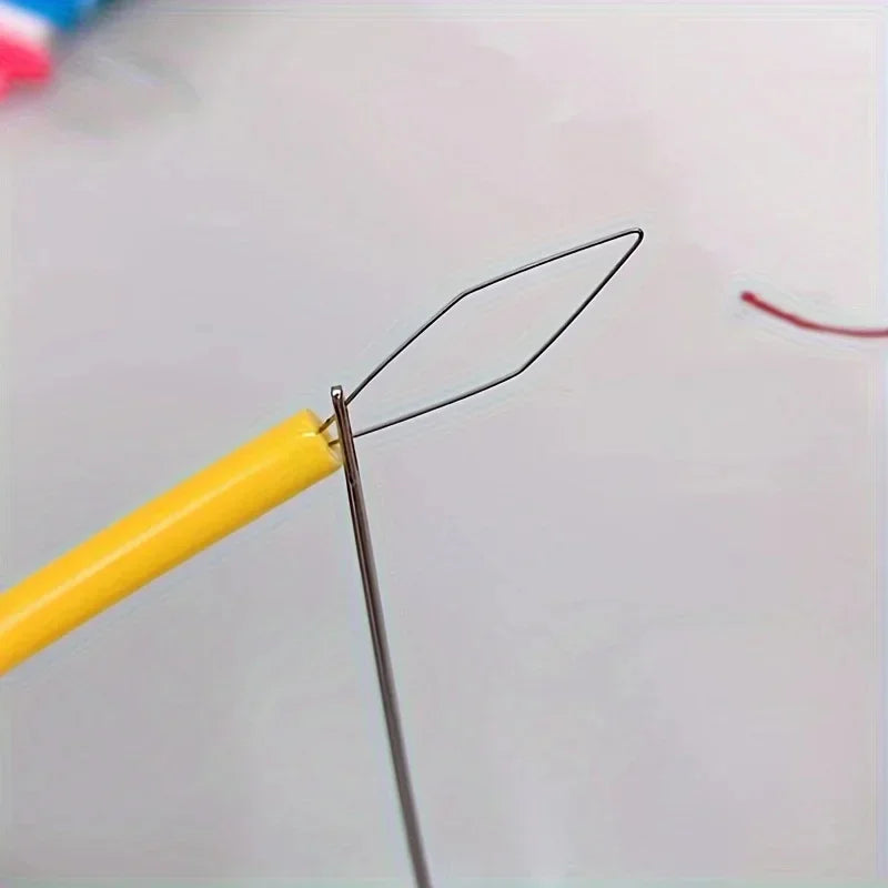 5-Piece Plastic Threading Tool Set – Sewing & Beadwork Sewing Threading Tool PLUSH