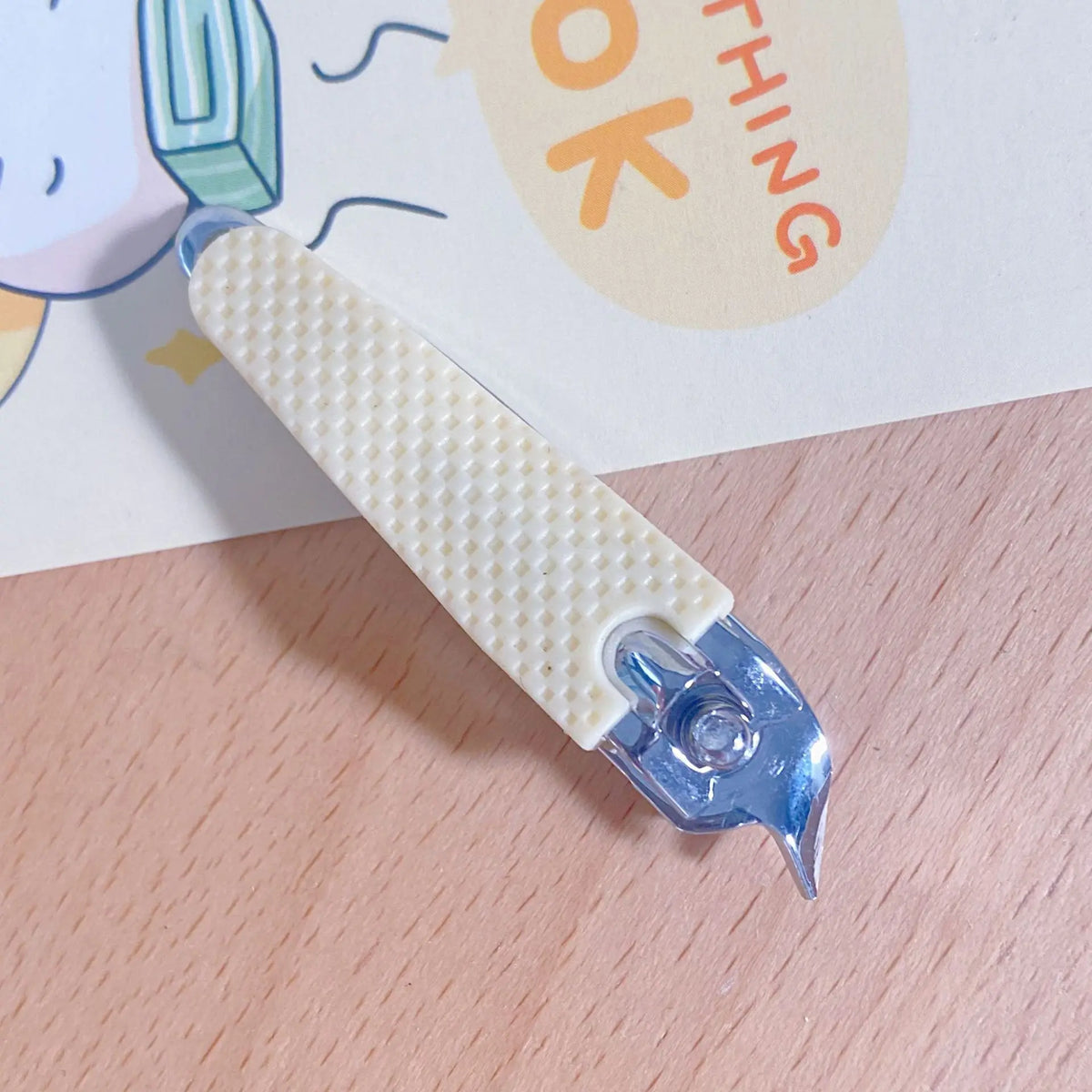 Silicone Sleeve Nail Clipper Anti-Drop Stainless Steel Green Nail Clipper PLUSH Yellow diagonal