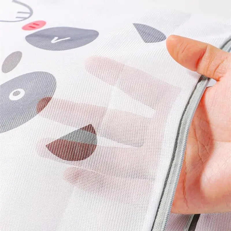 Panda Mesh Laundry Bag – Zip Wash Bag for Bras & Delicates Mesh Laundry Bag PLUSH
