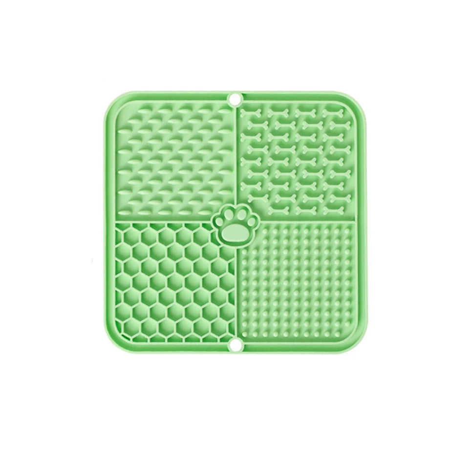 Slow Feeder Lick Mat Dogs & Cats – Food Grade Silicone Slow Feeder Lick Mat PLUSH Green 15.5x15.5cm