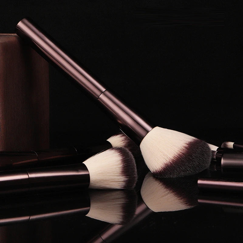 Hourglass 23pc Makeup Brush Set – Full Face Kit HG23 Makeup Brush Set PLUSH