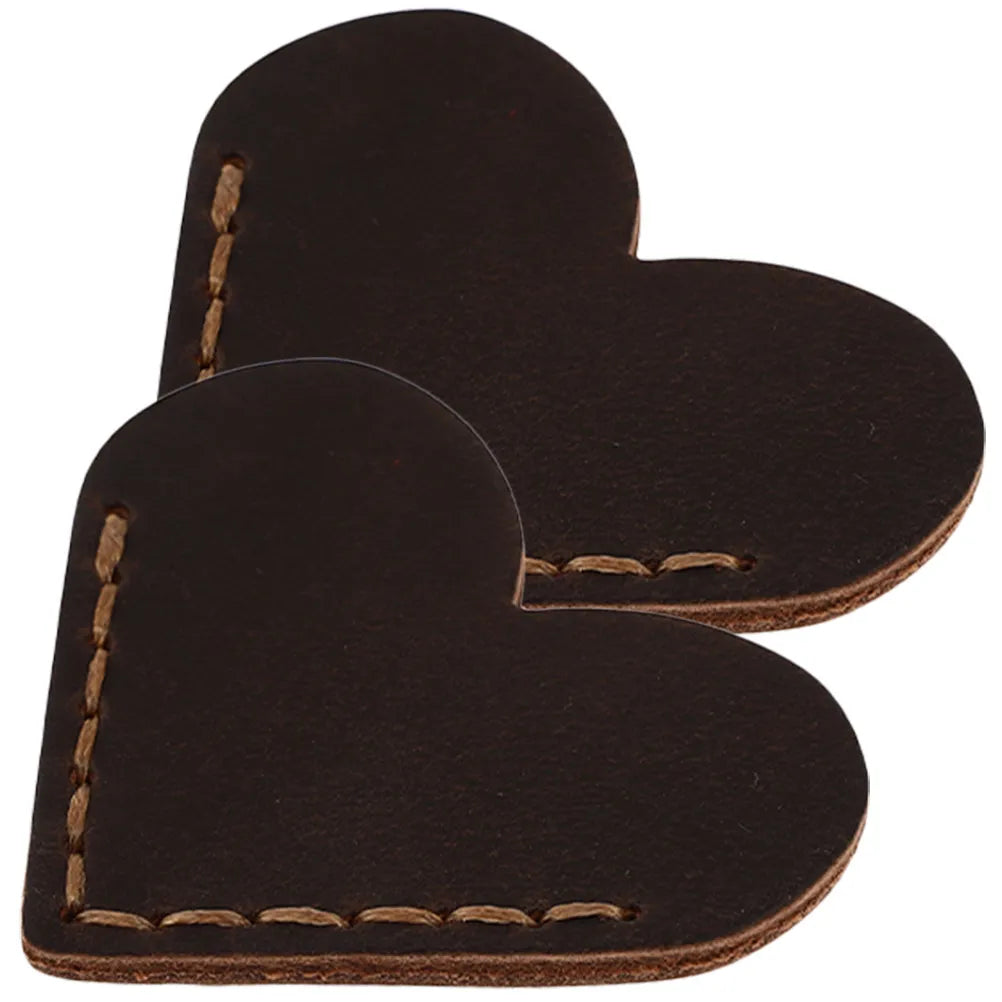 2Pcs Heart-Shaped Corner Bookmarks – Vintage Retro Page Covers Corner Bookmark PLUSH