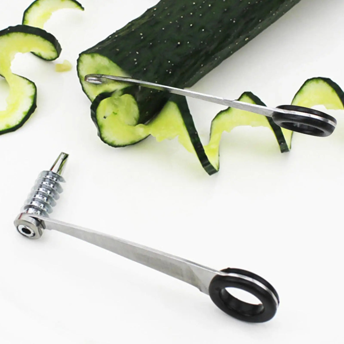 Spiral Vegetable Cutter – Portable Spiralizer for Potato & Veggies Vegetable Spiralizer PLUSH