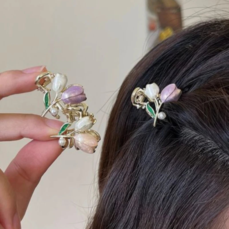 Tulip Mini Hair Claw Clip – Retro Floral Korean Hairpin Hair Claw Clip PLUSH