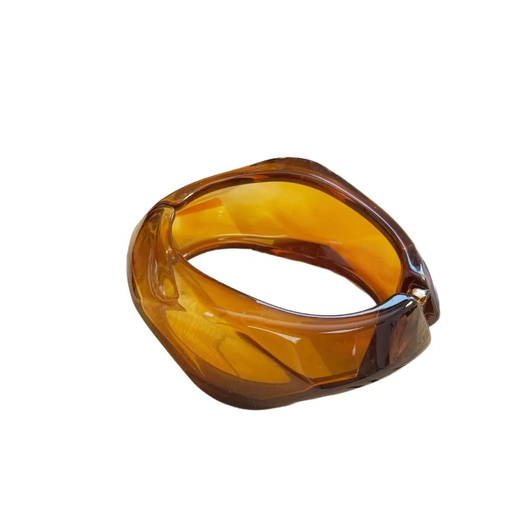 Irregular Acrylic Cuff Bangles – Colorful Vintage Open Design Acrylic Cuff Bangle PLUSH Brown