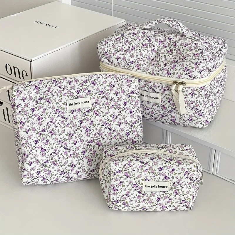Floral Quilted Makeup Bag – Large Travel Cosmetic Organizer Cosmetic Organizer Bag PLUSH