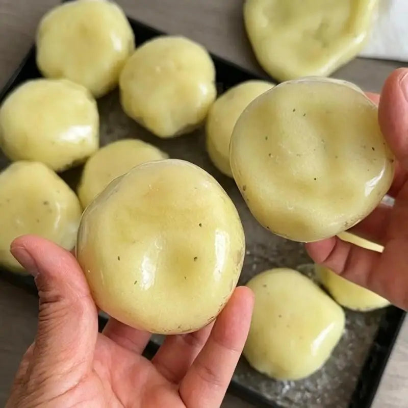 Mashed Potato Stress Ball – TPR Squeeze Toy with Crinkle Sound Novelty Squeeze Toy PLUSH Yellow