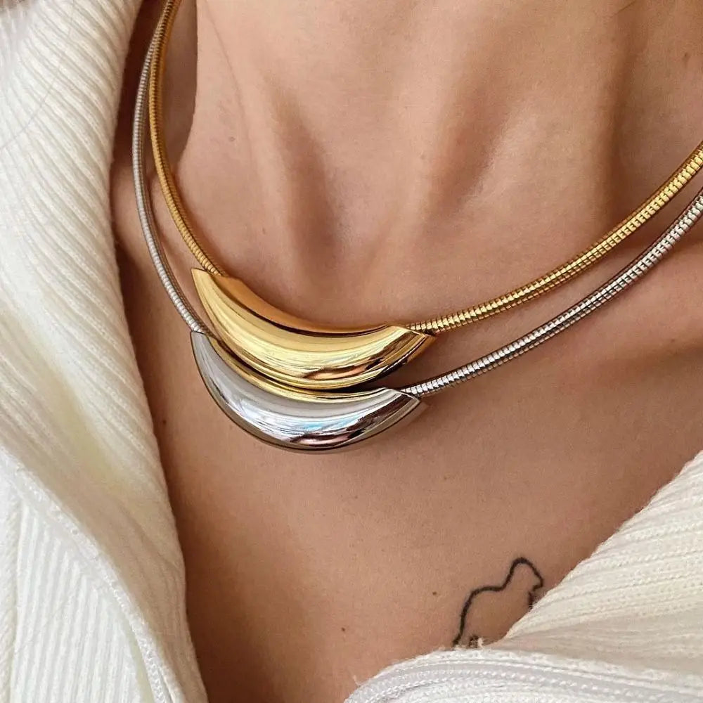 Titanium Steel Heart Magnetic Choker Necklace for Women Choker Necklace PLUSH