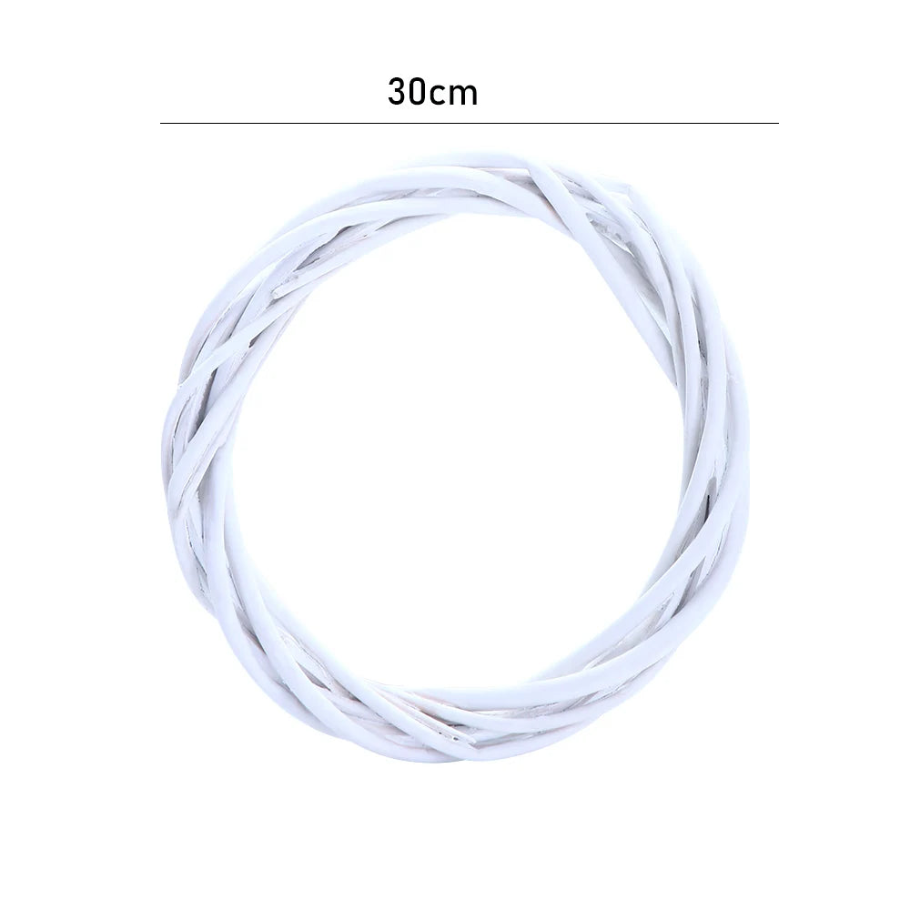 White Rattan Wicker Wreath Ring – Christmas Hanging Ornament Christmas Wreath Ring PLUSH 30cm