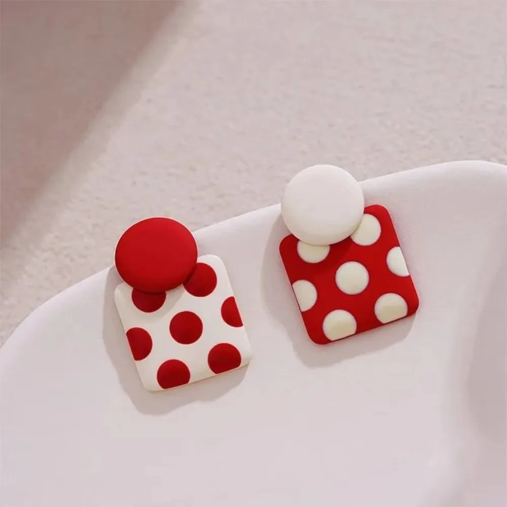 French Polka Dot Flower Stud Earrings – Minimalist Women Stud Earrings PLUSH