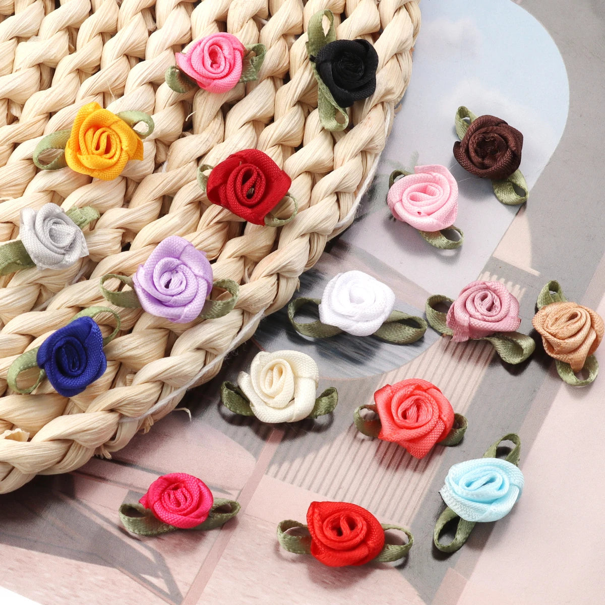 50pcs Mini Fabric Rose Flowers for DIY Crafts & Wedding Decor Fabric Flower Embellishments PLUSH