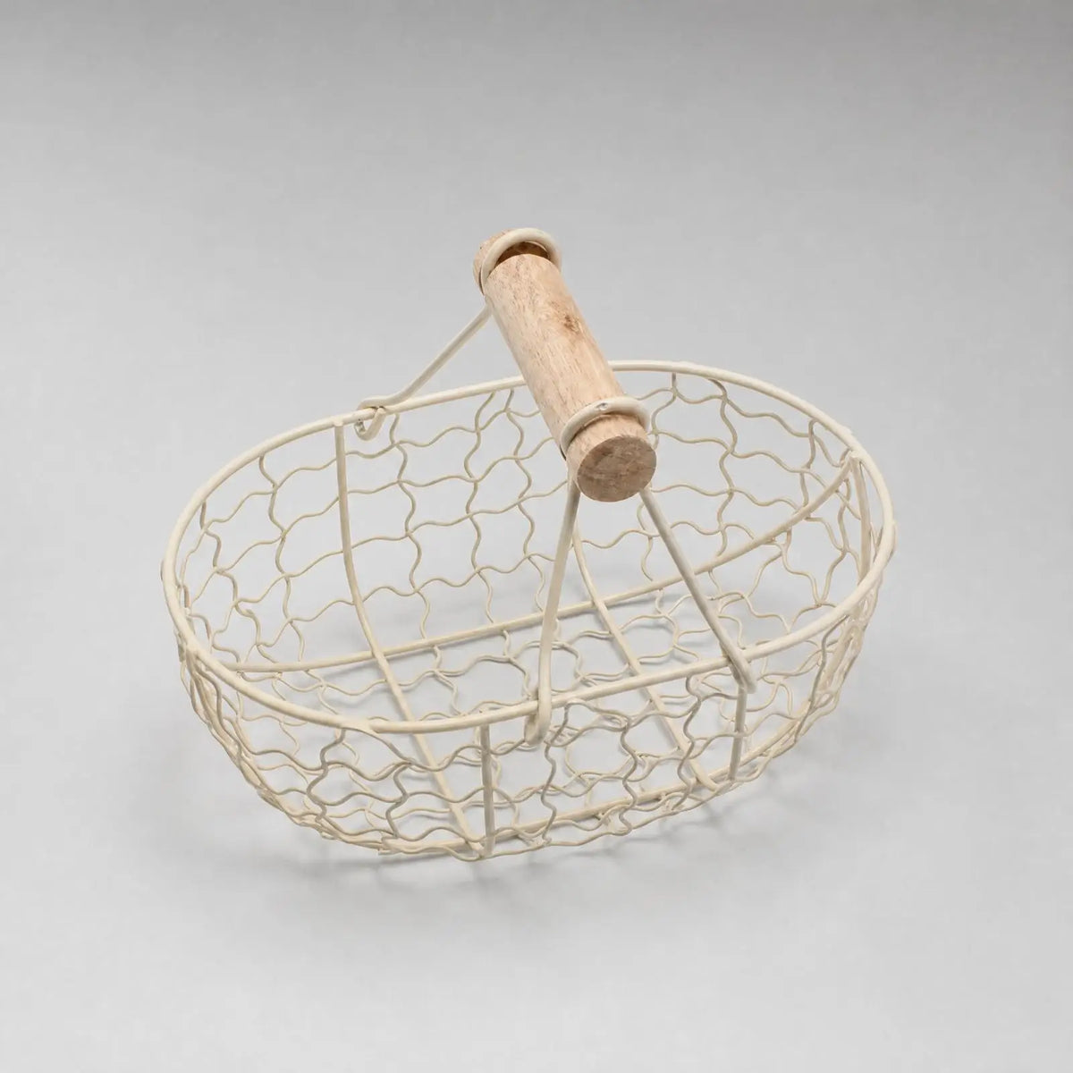 Oval Iron Wire Storage Basket with Wooden Handle Wire Storage Basket PLUSH
