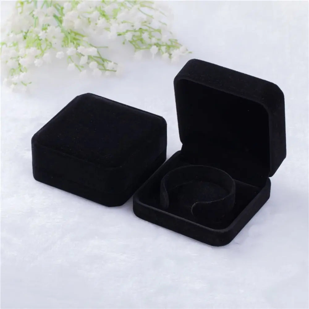 Small Velvet Jewelry Box – Bangle & Bracelet Gift Box Jewelry Gift Box PLUSH Black