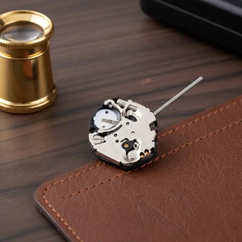 AL35 Quartz Watch Movement Three-Needle Non-Calendar Watch Movement PLUSH