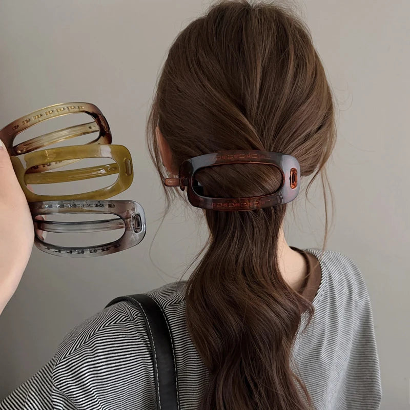 Large Oval Acrylic Hair Claw Clip – Retro Twisted Hairpin Hair Claw Clip PLUSH