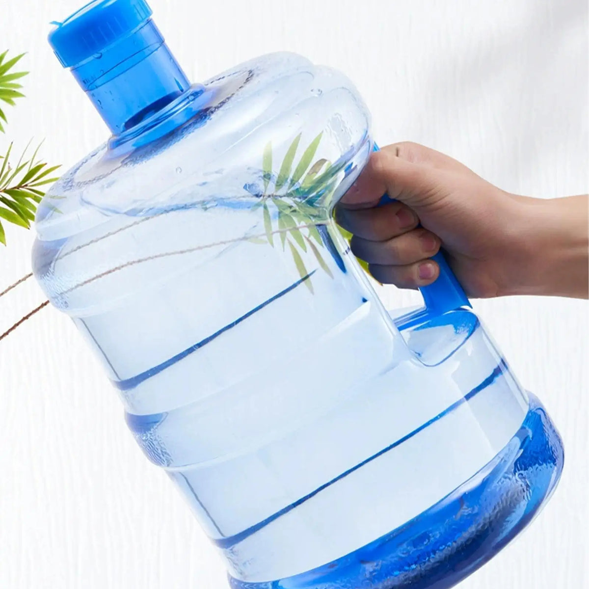 5L/7.5L Camping Water Jug with Handle – Portable Outdoor Pitcher Camping Water Jug PLUSH