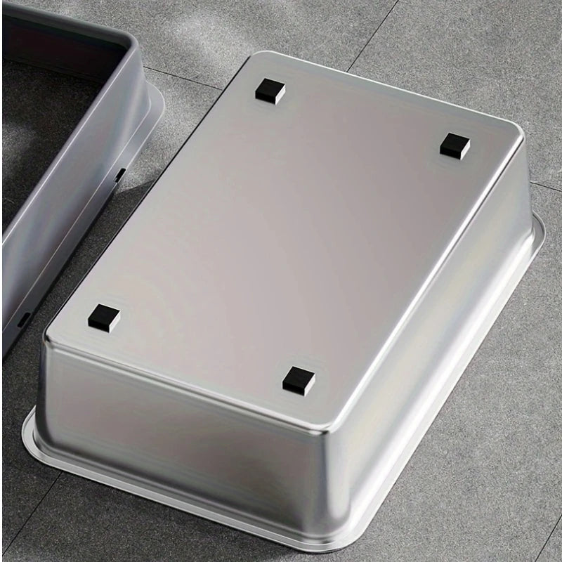 Stainless Steel Cat Litter Box with Scoop – High-Sided Design Cat Litter Box PLUSH