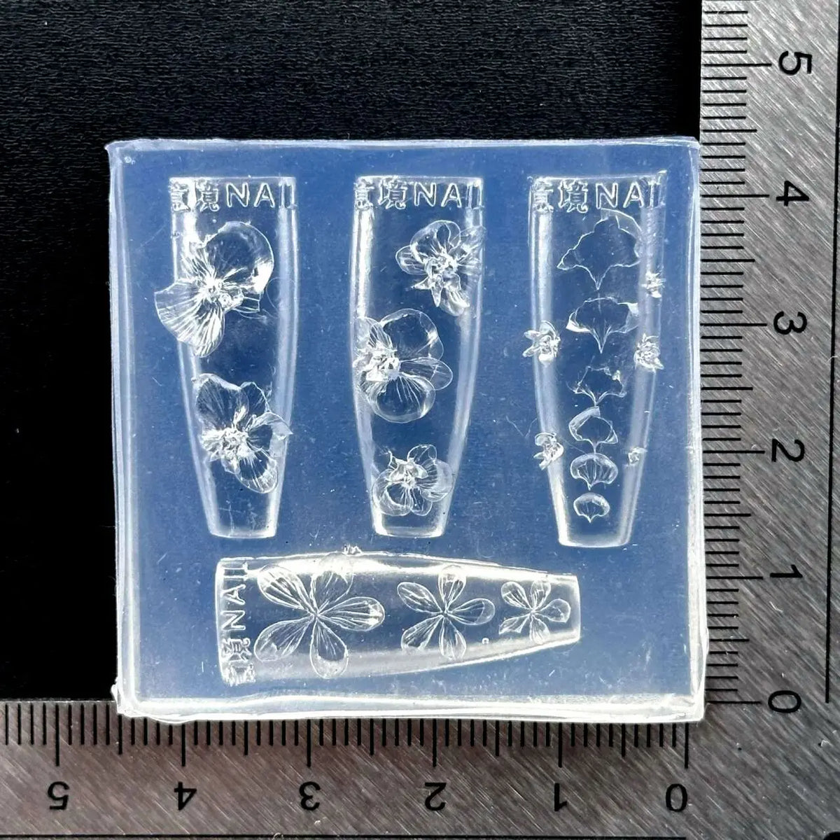 Silicone 3D Flower Nail Art Mold – Reusable Petal Template Nail Art Mold PLUSH A8
