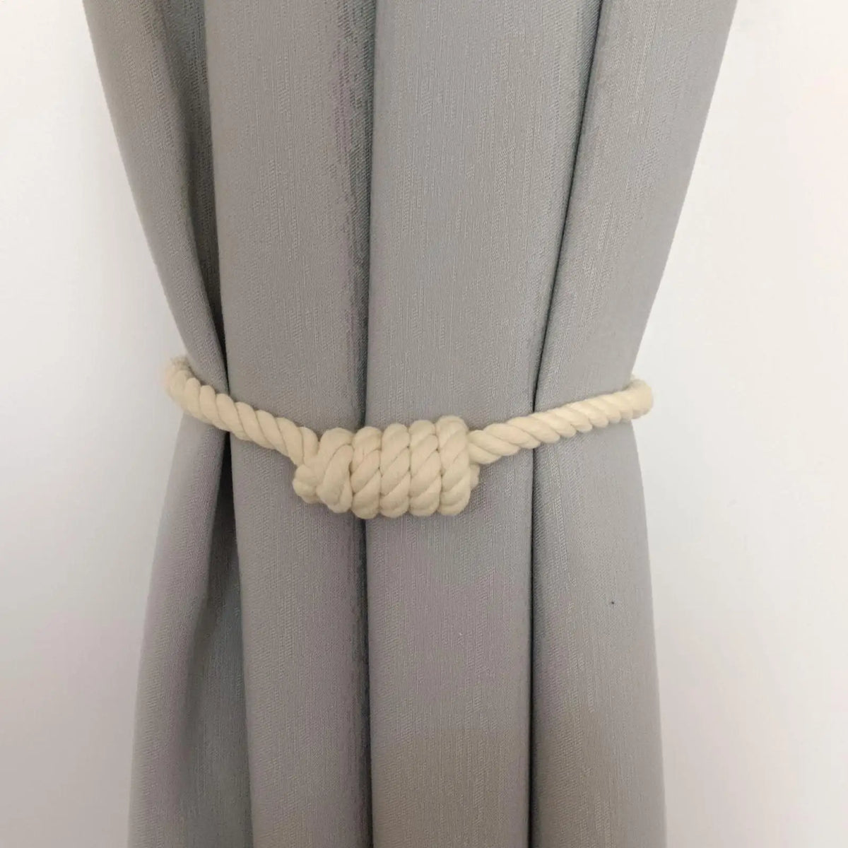 Magnetic Curtain Tiebacks 2 Pack – Rope Holdbacks for Drapes Curtain Tiebacks PLUSH