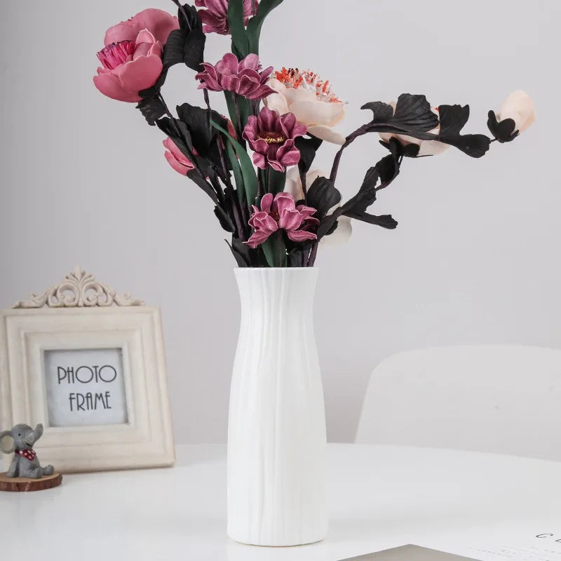 Nordic Minimalist Plastic Flower Vase – Home & Wedding Décor Decorative Vase PLUSH
