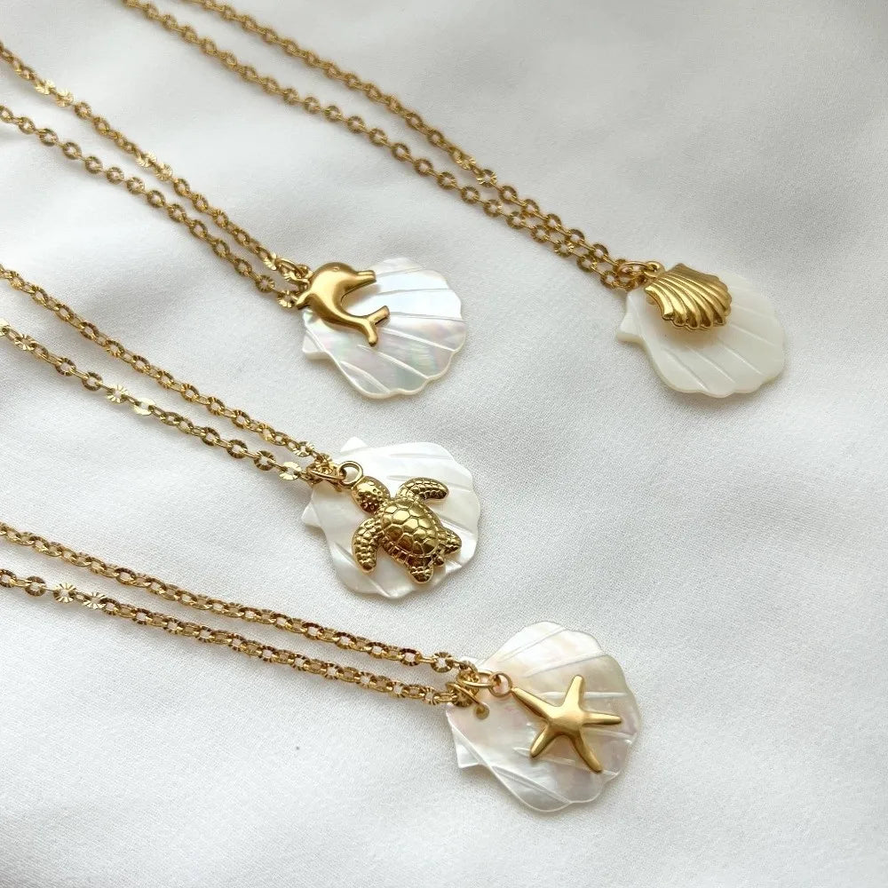 Boho Shell Necklace – Starfish Sea Turtle Dolphin Pendant Pendant Necklace PLUSH