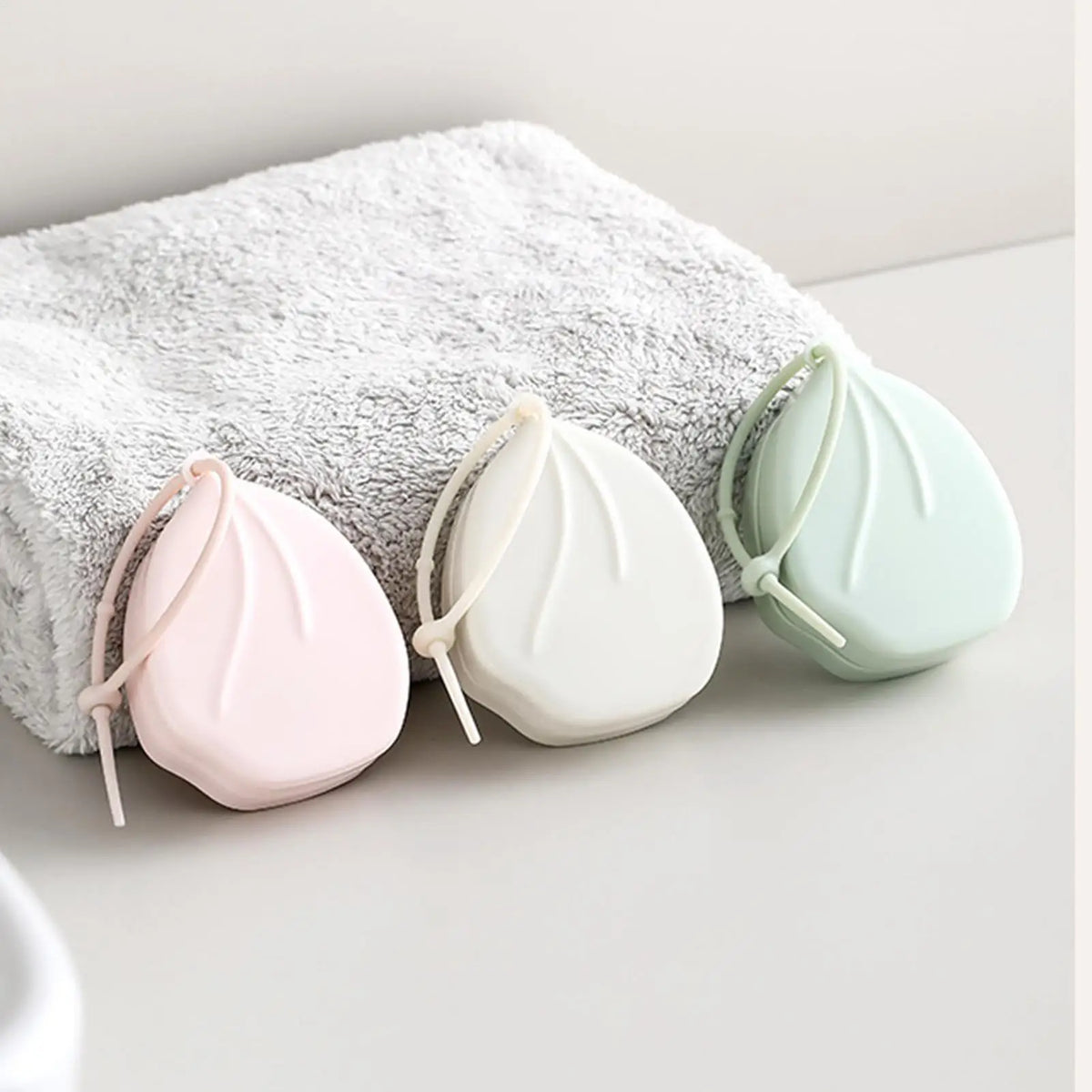 Portable Disposable Hand Soap Sheets – Travel & Camping Travel Soap Sheets PLUSH